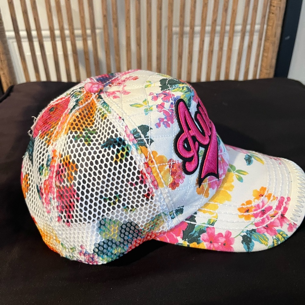 NWOT Robin Ruth Austin women’s  Floral Cap -‎ Pink and White - Picture 5 of 8